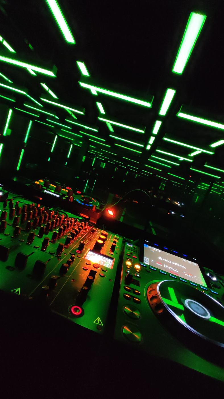 Evento com som, iluminação e equipamentos Dínamo Eventos em São Paulo