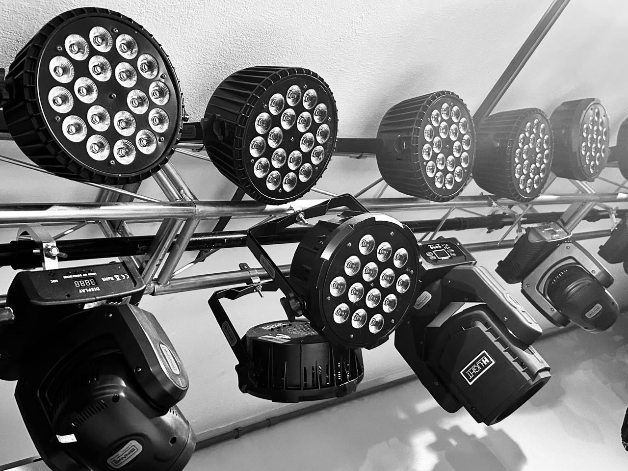 Iluminação cênica e efeitos para eventos em São Paulo — Dínamo Eventos